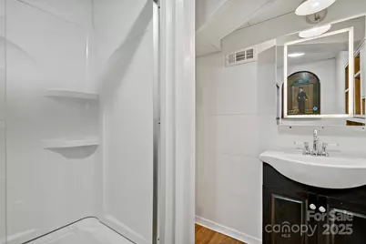 141 N Madison Street, Marion, NC 28752 - Photo 44