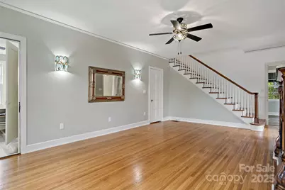 141 N Madison Street, Marion, NC 28752 - Photo 10