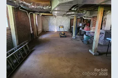 355 S College Avenue, Newton, NC 28658 - Photo 44