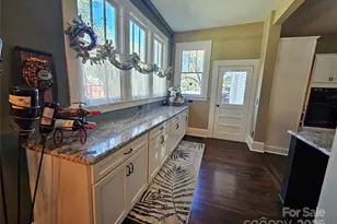 355 S College Ave, Newton, NC 28658 - Photo 14