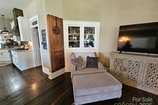 355 S College Ave, Newton, NC 28658 - Photo 10