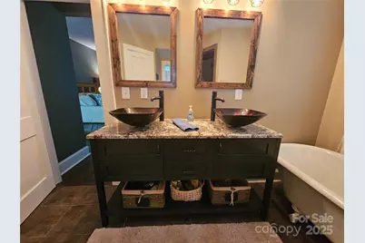 355 S College Avenue, Newton, NC 28658 - Photo 40