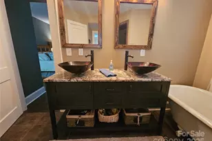 355 S College Ave, Newton, NC 28658 - Photo 40