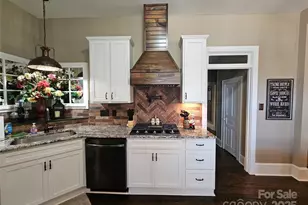 355 S College Ave, Newton, NC 28658 - Photo 20