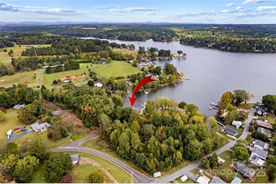 4322 Circle Drive, Claremont, NC 28610 - Photo 1