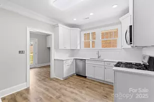 302 W Gay St, Lancaster, SC 29720 - Photo 10