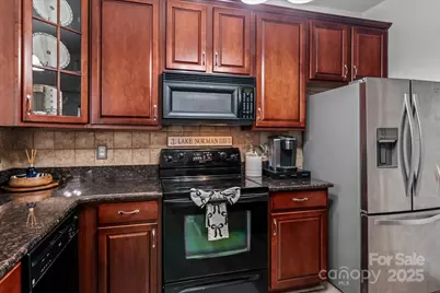 19839 Deer Valley Drive, Cornelius, NC 28031 - Photo 8