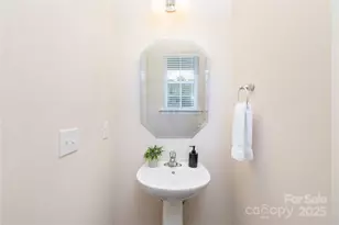 9320 Glenburn Ln, Charlotte, NC 28278 - Photo 6