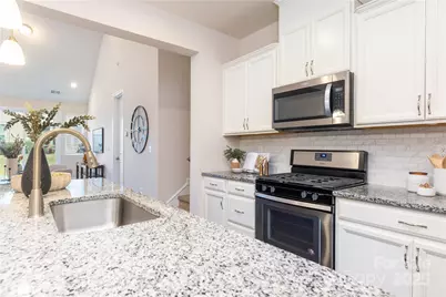 9320 Glenburn Lane, Charlotte, NC 28278 - Photo 10