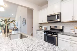 9320 Glenburn Ln, Charlotte, NC 28278 - Photo 10