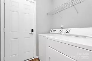 8436 Redding Glen Ave, Charlotte, NC 28216 - Photo 12