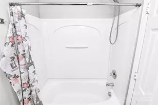 8436 Redding Glen Ave, Charlotte, NC 28216 - Photo 14