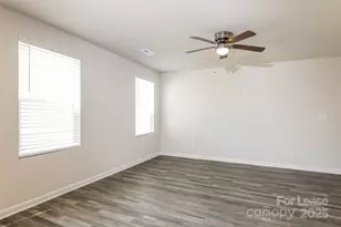 427 Winsley Dr, Salisbury, NC 28147 - Photo 2