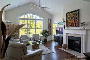 2666 Bellasera Way, Matthews, NC 28105 - Photo 6