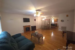 101 Whispering Pines Dr, Marion, NC 28752 - Photo 8