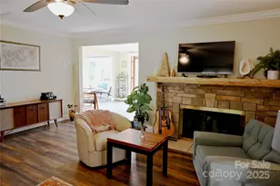 501 Fairway Dr, Hendersonville, NC 28739 - Photo 8