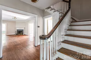 325 Vanderbilt Rd, Asheville, NC 28803 - Photo 10