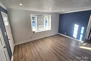 1900 Double Oaks Rd, Charlotte, NC 28206 - Photo 4