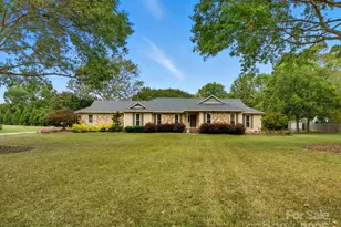 1536 Cobblestone Ct, Fort Mill, SC 29708 - Photo 2