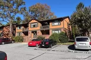 1753 Haywood Manor Rd, Hendersonville, NC 28791 - Photo 2