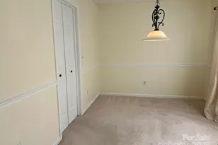 1753 Haywood Manor Rd, Hendersonville, NC 28791 - Photo 4