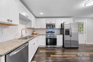 508 S Jackson Ave, Waxhaw, NC 28173 - Photo 8