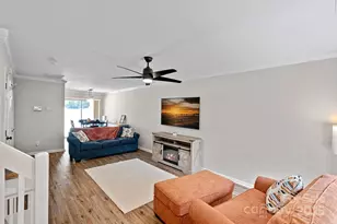 5415 Kimmerly Woods Dr, Charlotte, NC 28215 - Photo 2