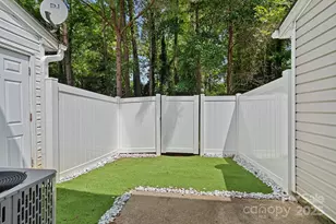 5415 Kimmerly Woods Dr, Charlotte, NC 28215 - Photo 14