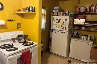 2618 Roslyn Ave, Charlotte, NC 28208 - Photo 10