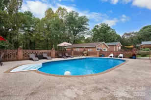 302 Redwood Pl, Lenoir, NC 28645 - Photo 38