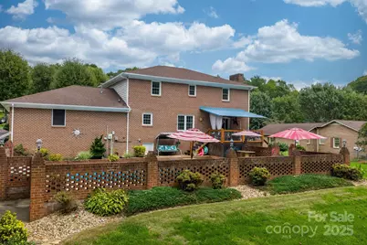 302 Redwood Place, Lenoir, NC 28645 - Photo 6