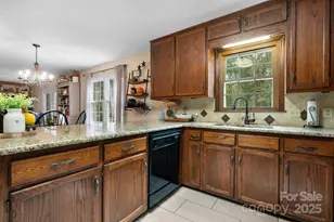 302 Redwood Pl, Lenoir, NC 28645 - Photo 18