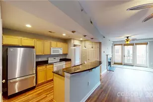718 W Trade St, Charlotte, NC 28202 - Photo 2