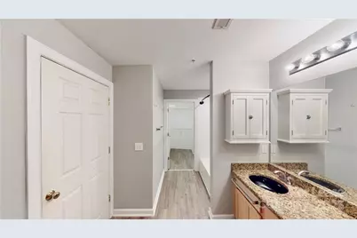 718 W Trade Street #809, Charlotte, NC 28202 - Photo 18