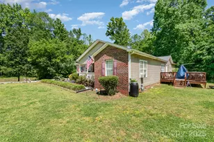 425 Autumn Dr, Harrisburg, NC 28075 - Photo 4