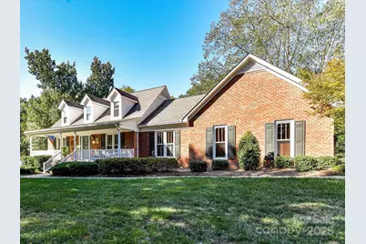 8320 Camelot Drive, Harrisburg, NC 28075 - Photo 2