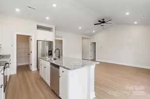 4016 Bolo Dr, Charlotte, NC 28215 - Photo 8