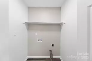 216 E Alabama Ave, Bessemer City, NC 28016 - Photo 8