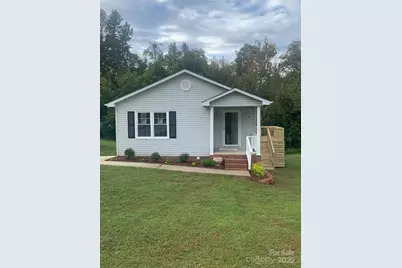 216 E Alabama Avenue, Bessemer City, NC 28016 - Photo 1