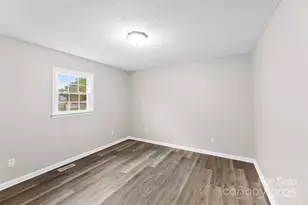 216 E Alabama Ave, Bessemer City, NC 28016 - Photo 18