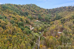 211 Evergreen Rd, Burnsville, NC 28714 - Photo 2