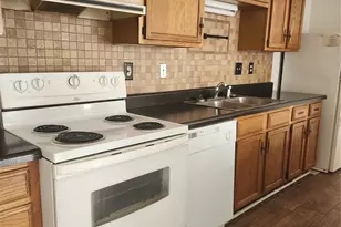 9511-A Shannon Green Dr, Charlotte, NC 28213 - Photo 8