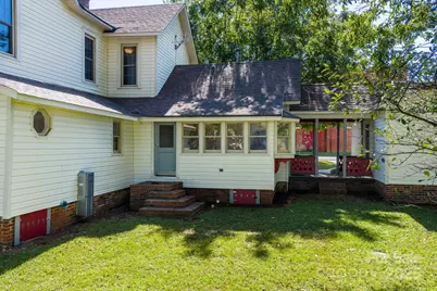 101 1st Street NW, Catawba, NC 28609 - Photo 4