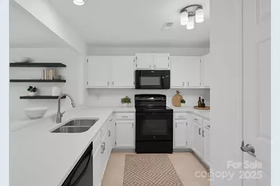 3302 Selwyn Farms Lane #9, Charlotte, NC 28209 - Photo 4