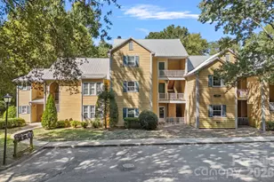 3302 Selwyn Farms Ln, Charlotte, NC 28209 - Photo 2