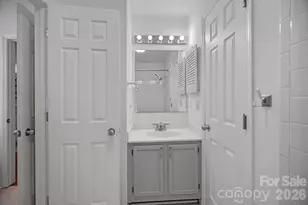 3302 Selwyn Farms Ln, Charlotte, NC 28209 - Photo 20