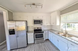 102 Central Ave, Bessemer City, NC 28016 - Photo 8