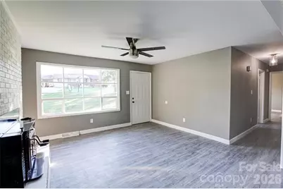 102 Central Avenue, Bessemer City, NC 28016 - Photo 2