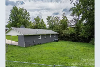 102 Central Avenue, Bessemer City, NC 28016 - Photo 18