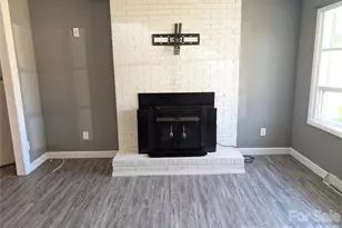 102 Central Ave, Bessemer City, NC 28016 - Photo 4